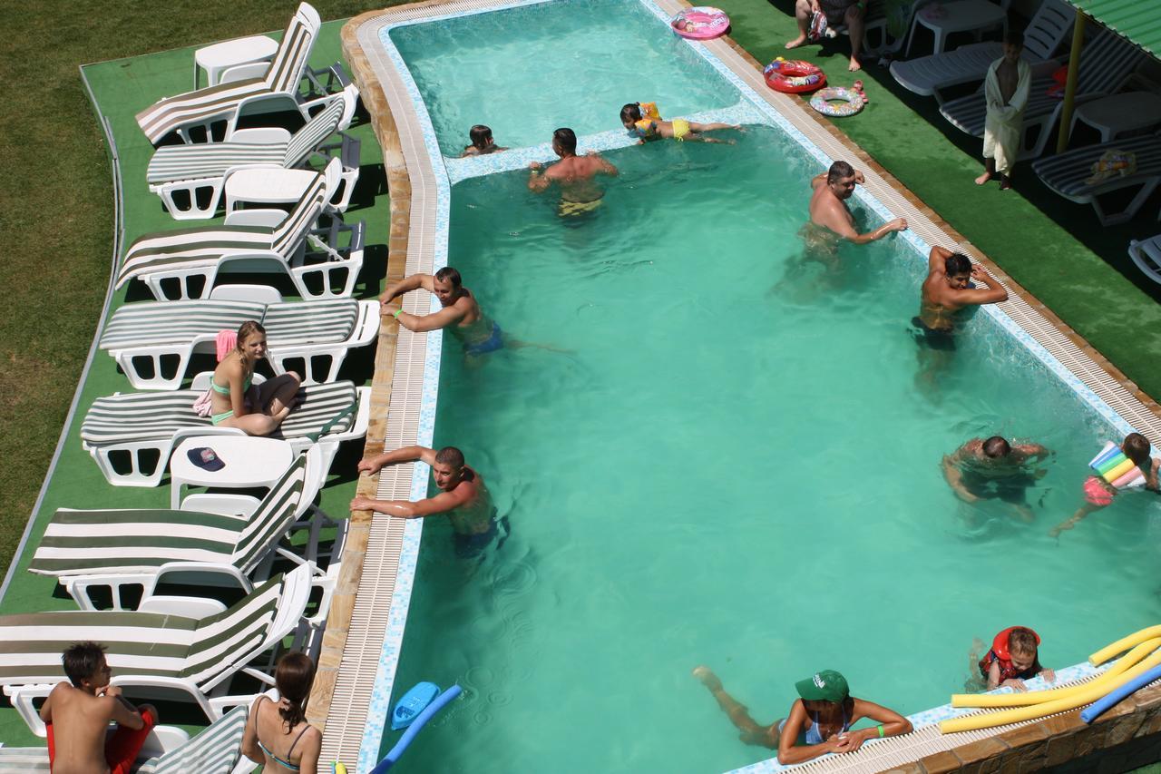 Green Hotel-Club Zatoka Ngoại thất bức ảnh