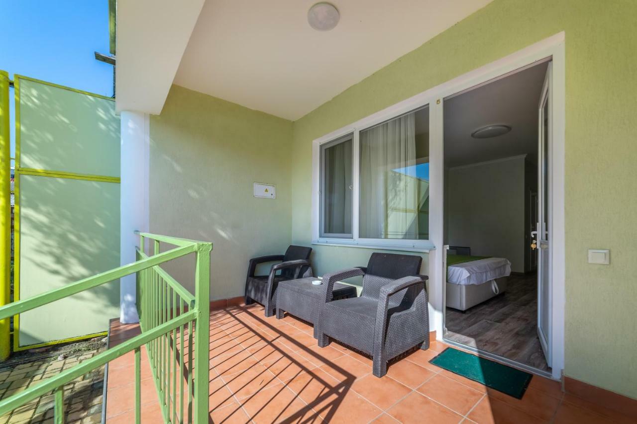 Green Hotel-Club Zatoka Ngoại thất bức ảnh